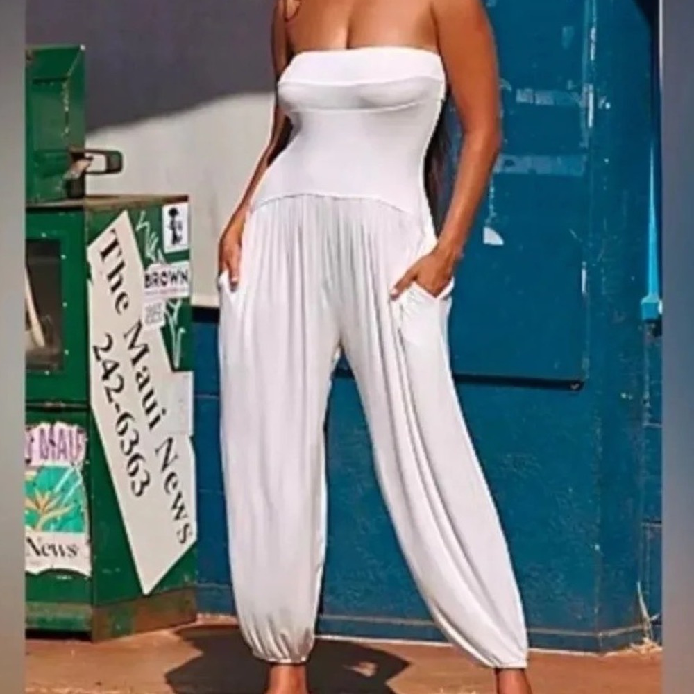 Free People FB Beach Mora One Piece Off White Strapless‎ Balloon Pant Size XS
